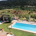 Casa Vale Vinagre- Schoene In Der By Interhome