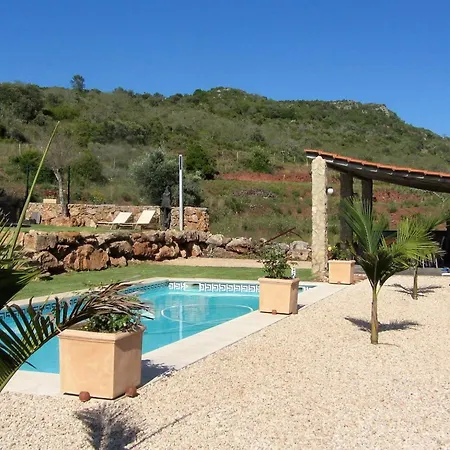 Casa Vale Vinagre- Schoene In Der By Interhome