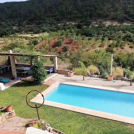 Casa Vale Vinagre- Schoene In Der By Interhome