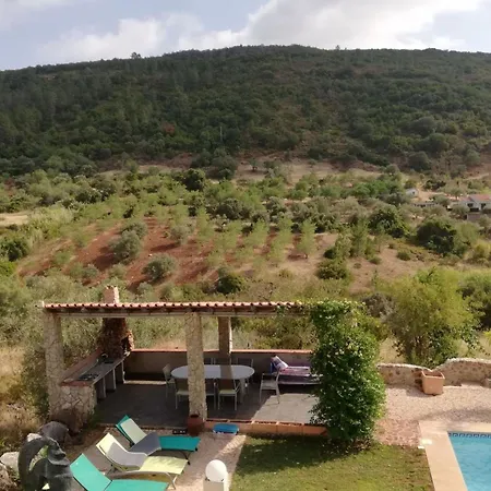 Casa Vale Vinagre- Schoene In Der By Interhome
