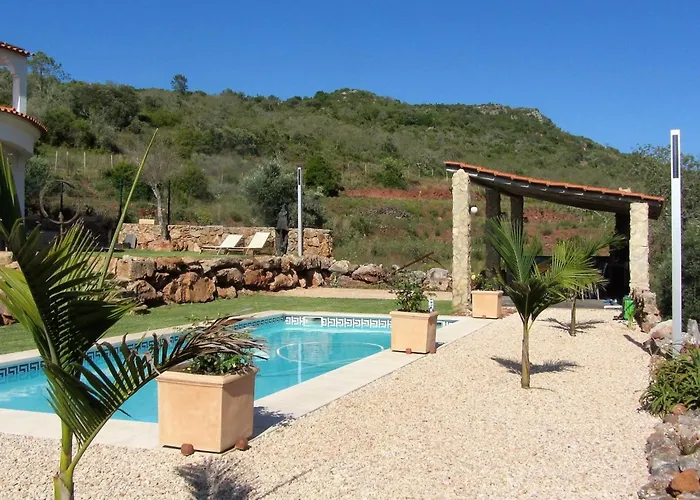 Casa Vale Vinagre- Schoene In Der By Interhome