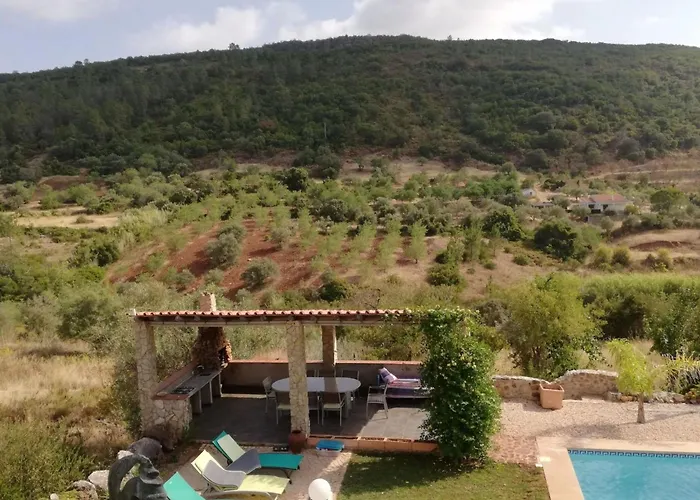 Casa Vale Vinagre- Schoene In Der By Interhome