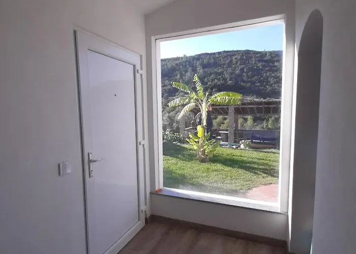 Vakantiehuis Casa Vale Vinagre- Schoene In Der By Interhome