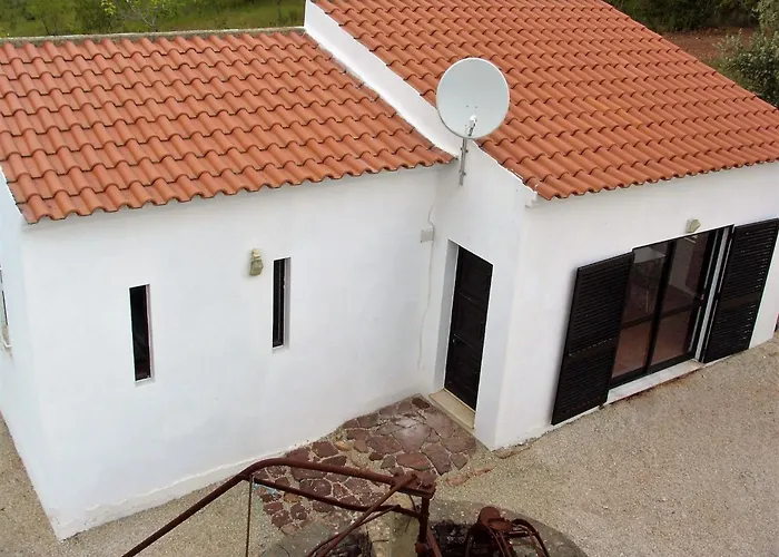 Casa Vale Vinagre- Schoene In Der By Interhome Vakantiehuis